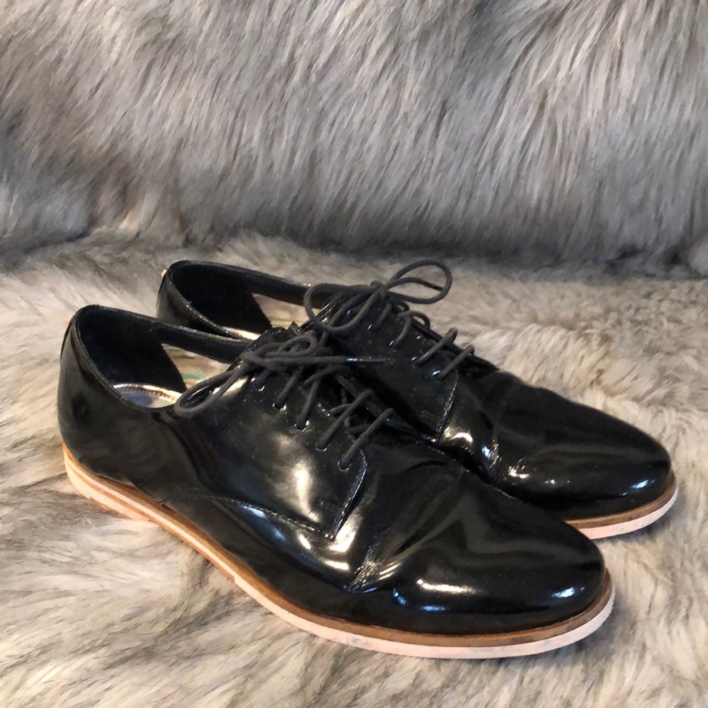 Ted Baker London Black Patent Leather Shoes